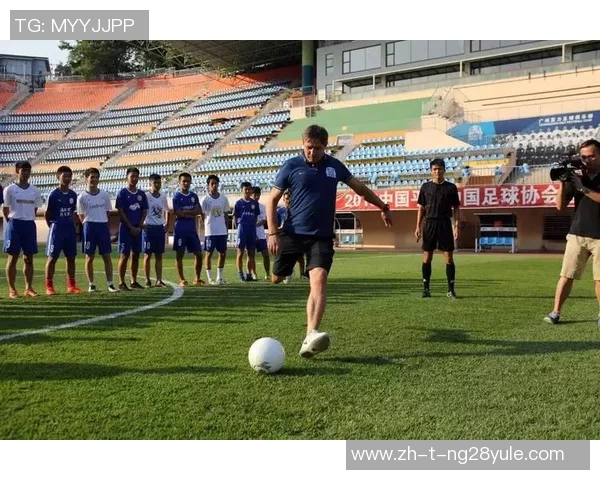 广体足球明星如何塑造个人品牌并推动中国足球发展之路