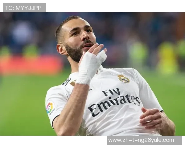 足球场上的幽默瞬间:球星们的搞笑技巧大挑战,笑到不行! 足球场上的幽默瞬间:球星们的搞笑技巧大挑战,笑到不行!